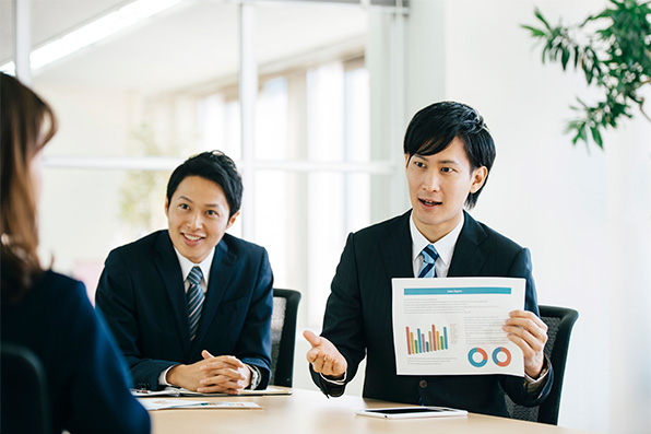 写真:会議中での活用シーン